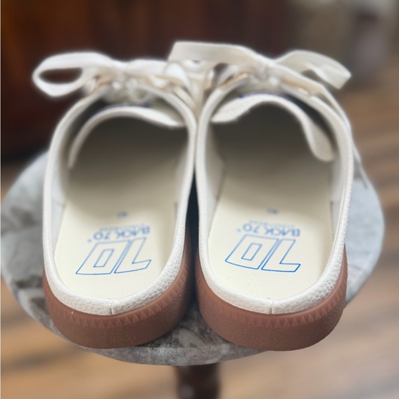 Back 70 Women's Gold and White Mules - Picture 3 of 6